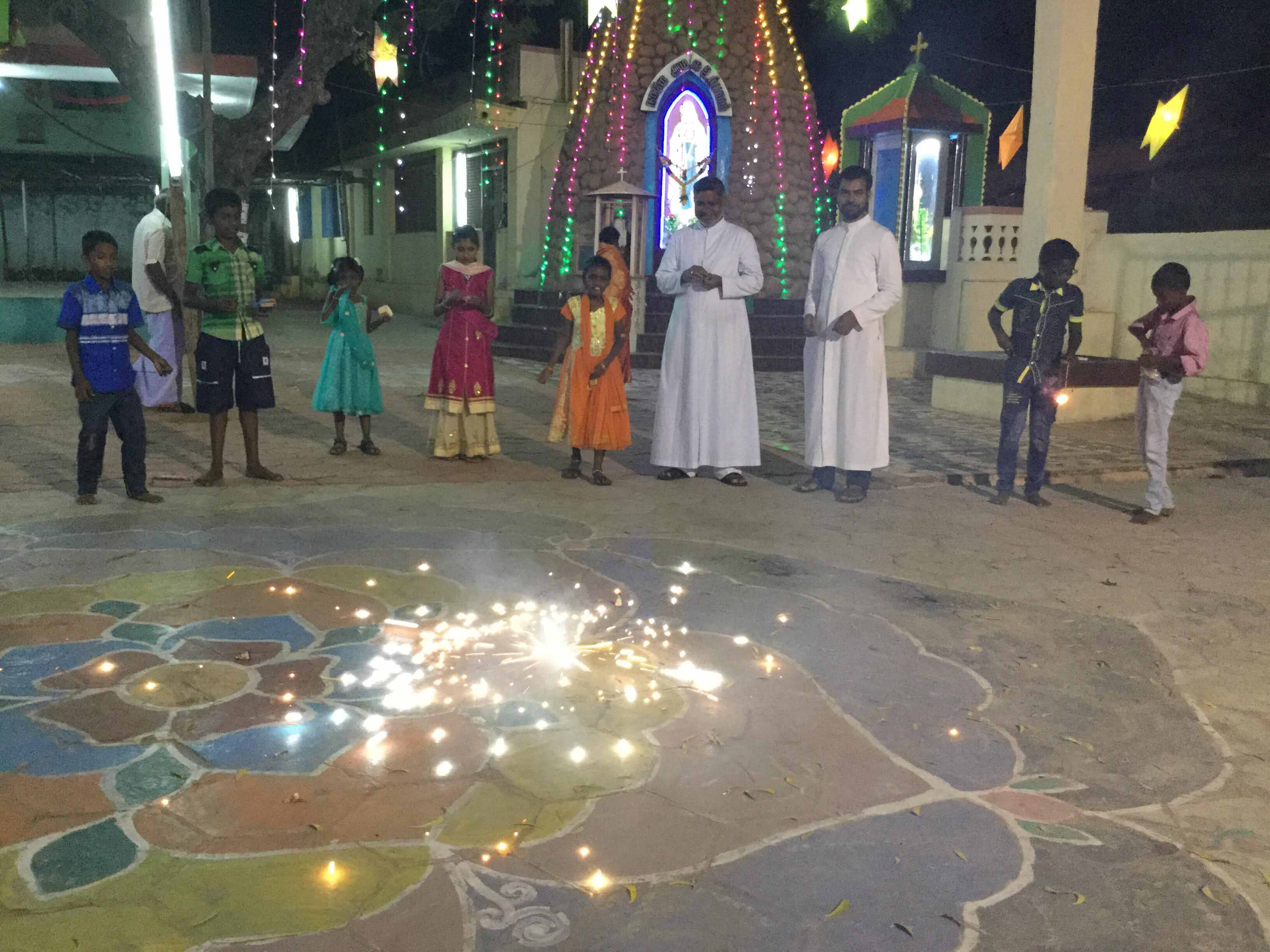 http://www.surandaianthoniyar.com